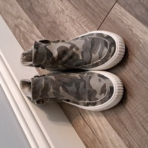 Blowfish camo canvas sneakers